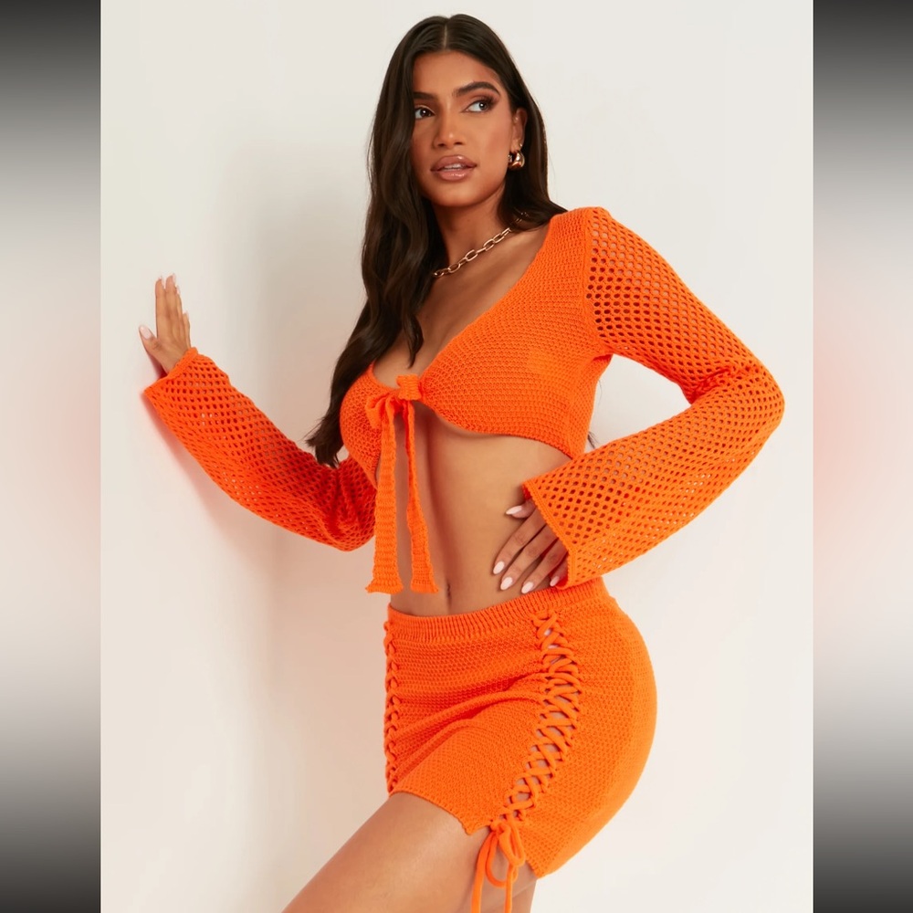 🔥SEND OFFERS🔥Missy Empire Raven Orange Hollow Knitted Long Sleeve Tie Crop Top